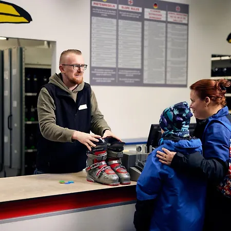 Отель Hamburg-wittenburg Der Valk 4*